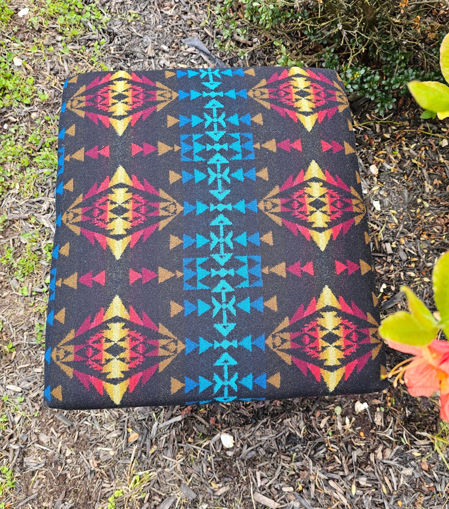 Echo Canyon stool/bench