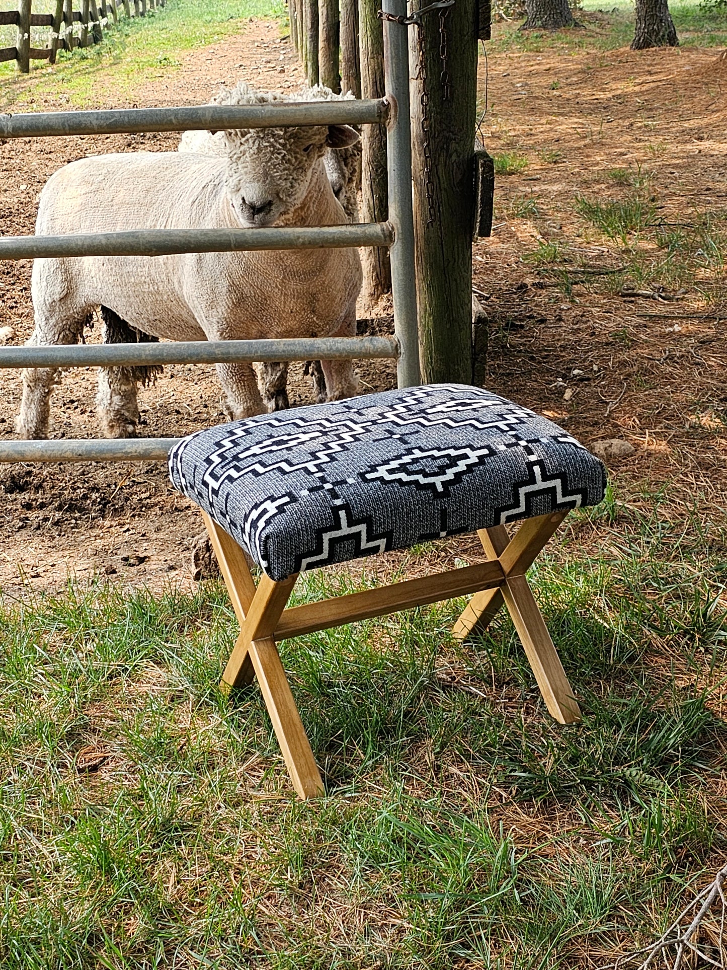 Kiva Steps stool/bench
