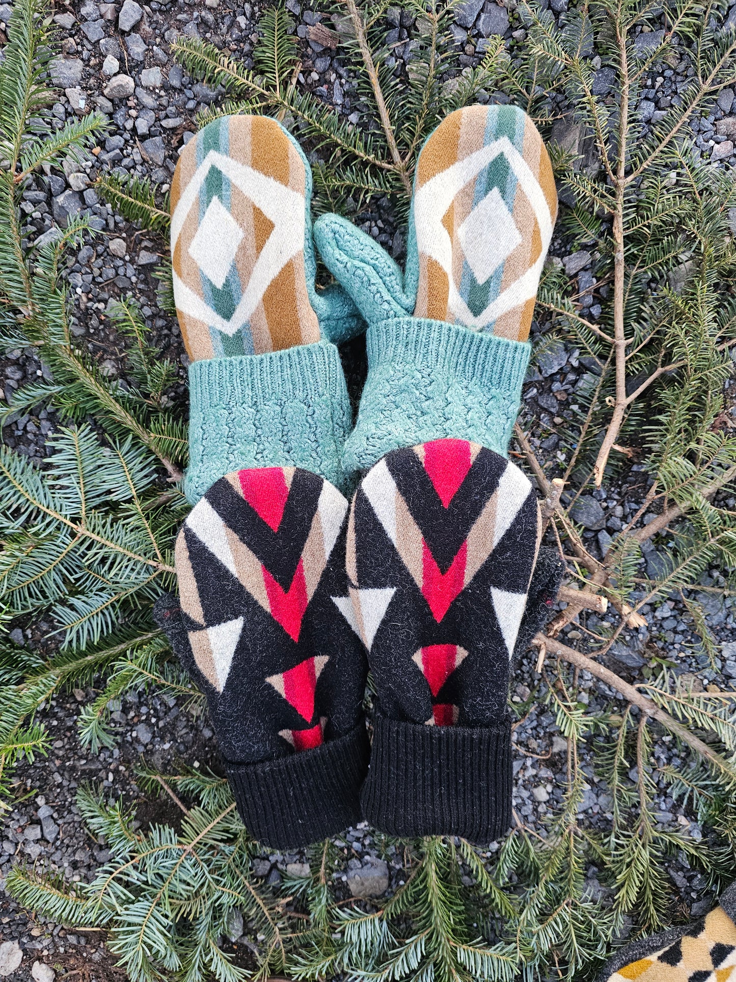 Rock Point Black Gloves Woolen Mittens