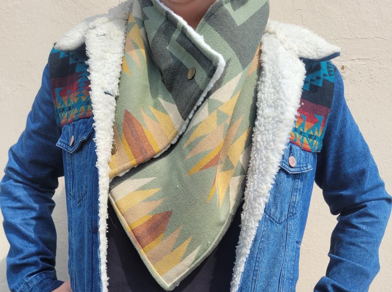 Harding selling Tonal Southwestern Scarf