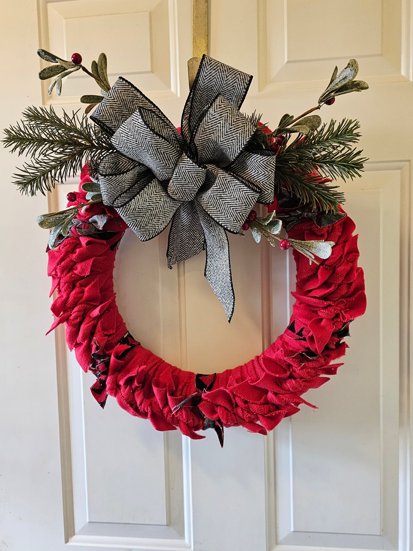 La Paz Scarlet Red Wreath door decor holiday wreath christmas wreath